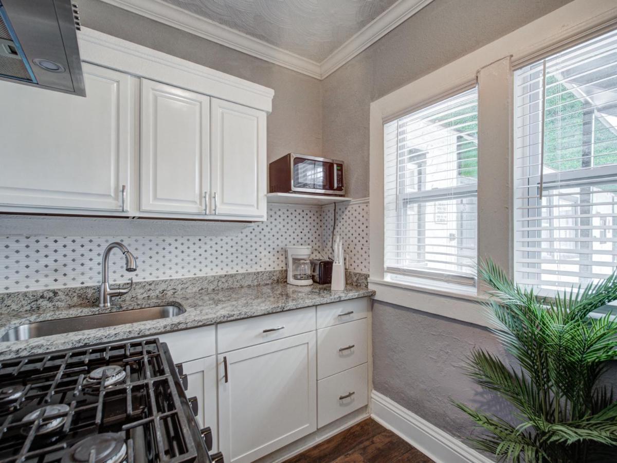 Modern Westshore Apartment Tampa Extérieur photo