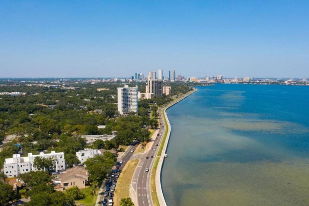 Modern Westshore Apartment Tampa Extérieur photo