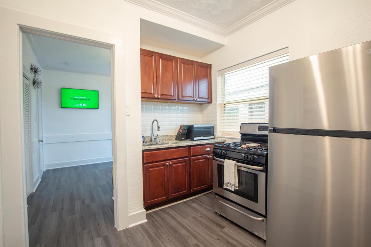 Modern Westshore Apartment Tampa Extérieur photo