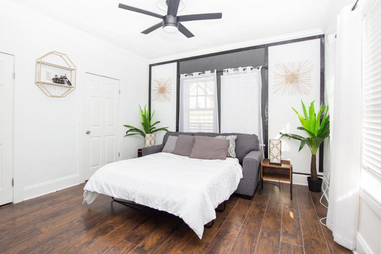 Modern Westshore Apartment Tampa Extérieur photo
