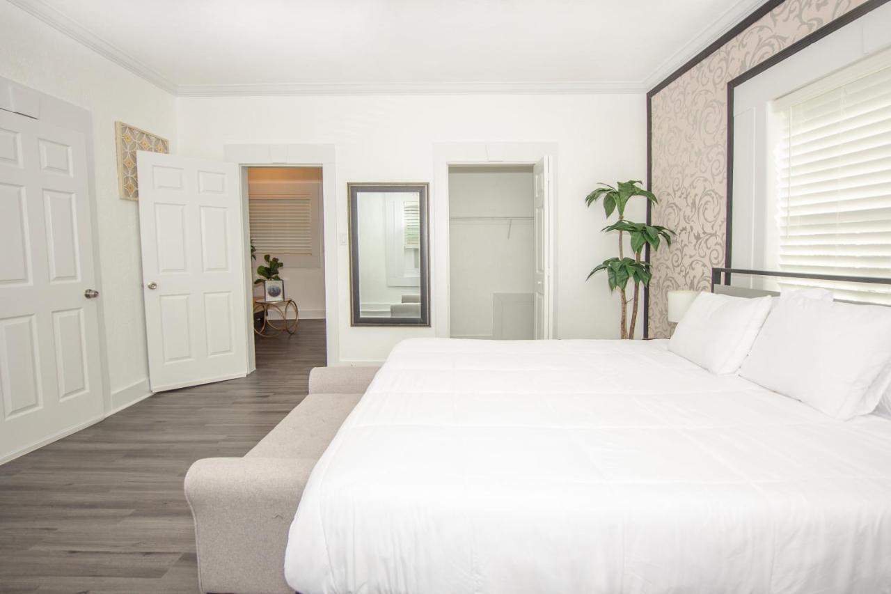 Modern Westshore Apartment Tampa Extérieur photo
