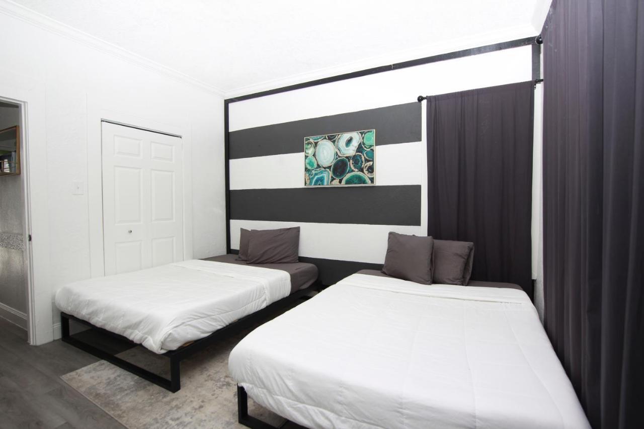 Modern Westshore Apartment Tampa Extérieur photo