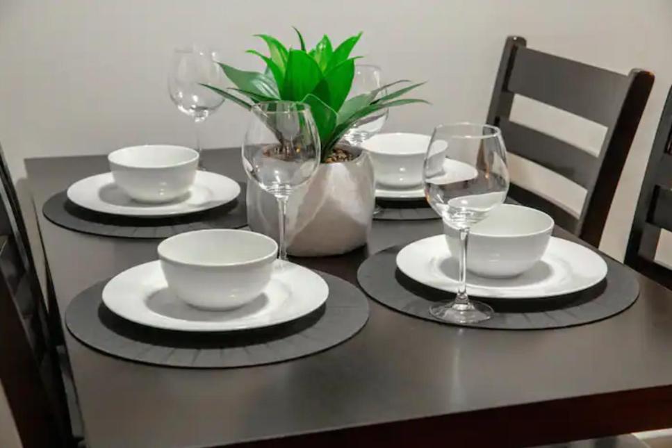 Modern Westshore Apartment Tampa Extérieur photo